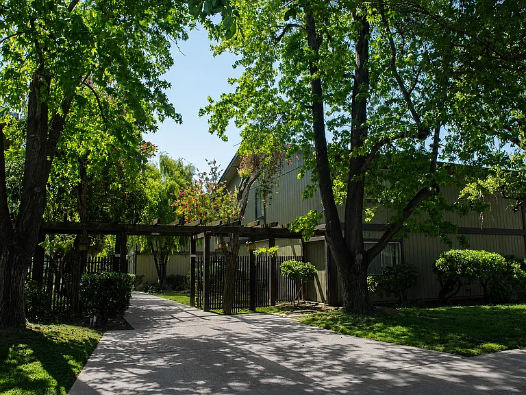 1340 Fruitdale Ave #C-4 — Photo 1