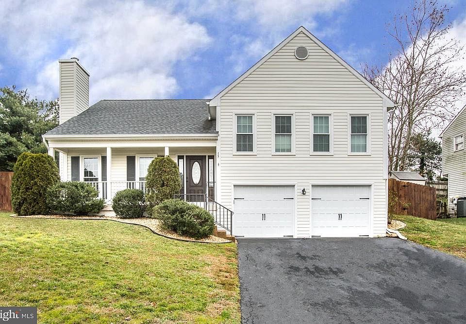 1st image of 15 Little Brook Cir