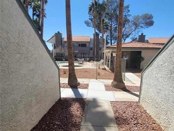 5th image of 2812 Bluegill Way Unit A