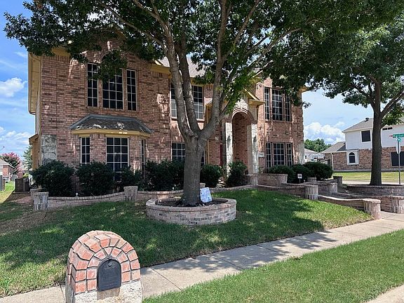 2nd image of 1400 Vineyard Dr
