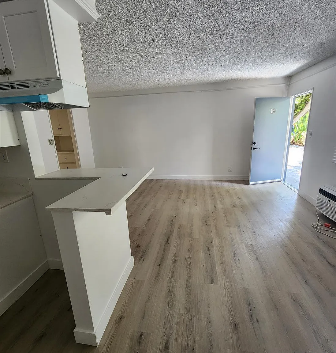 10341 Zelzah Ave — Photo 3