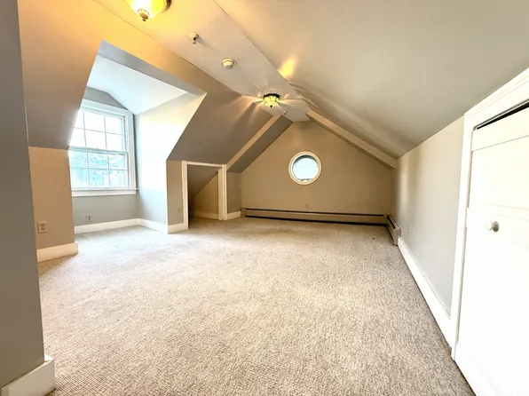 9 N High St #13B, Bangor, ME 04401