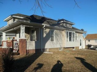 313 S 3rd St, Norfolk, NE 68701