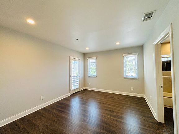 4th image of 7209 S La Cienega Blvd #7209.5