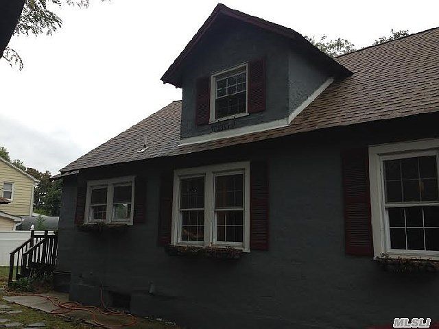 1st image of 176A Jefferson Ave