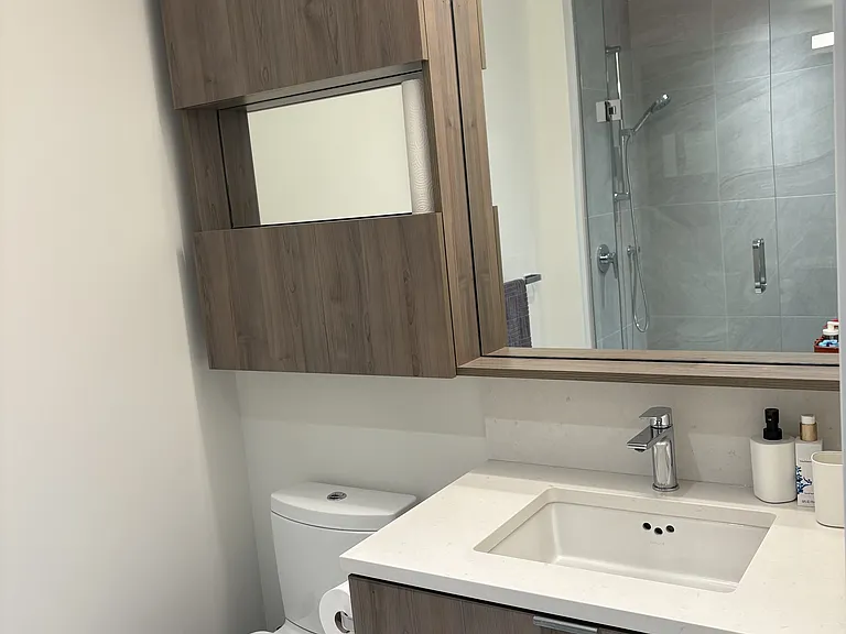 755 Harbourside Dr — Photo 11
