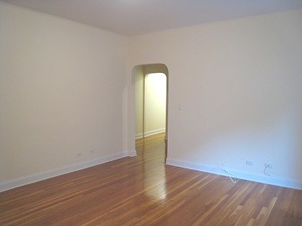 1st image of 925 W End Ave APT 2B