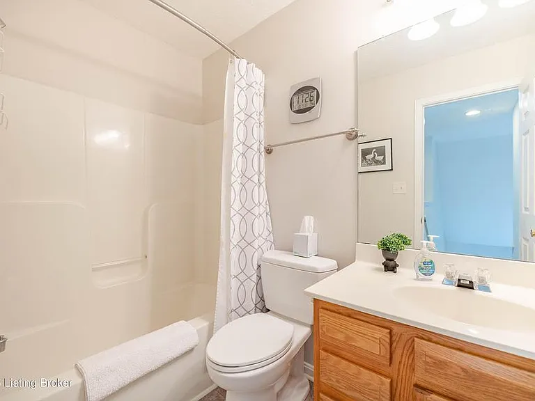 11302 Sullivan Ct — Photo 7