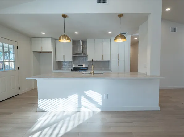 2958 Talisman Dr, Dallas, TX 75229