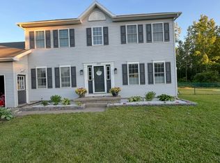 383 Buttonwood Dr, Hilton, NY 14468