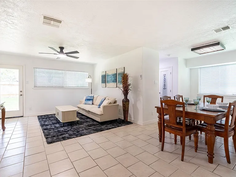 4855 Sulley Dr — Photo 7