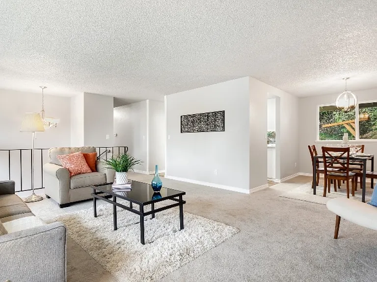 1512 Dayton Ct NE #1 — Photo 3