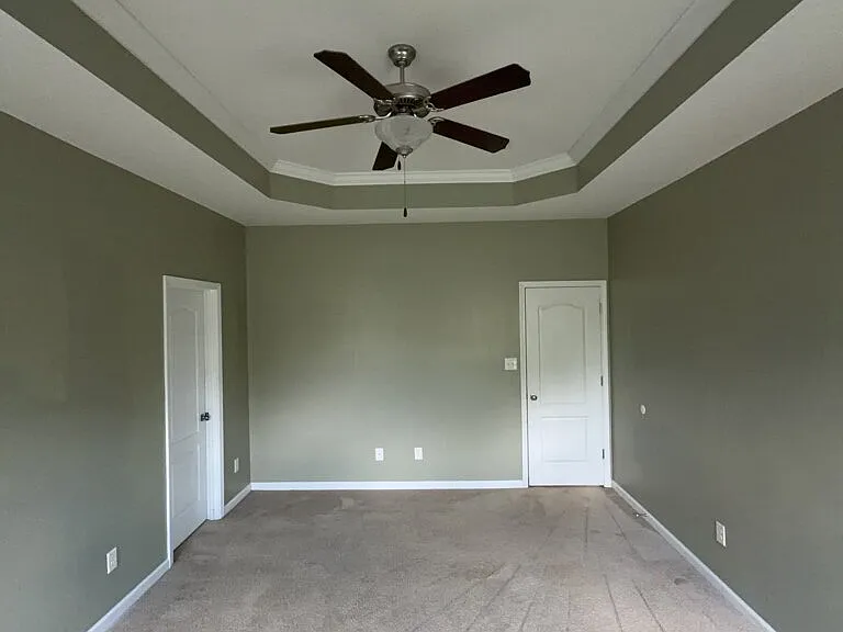 111 Cavalier Dr — Photo 15