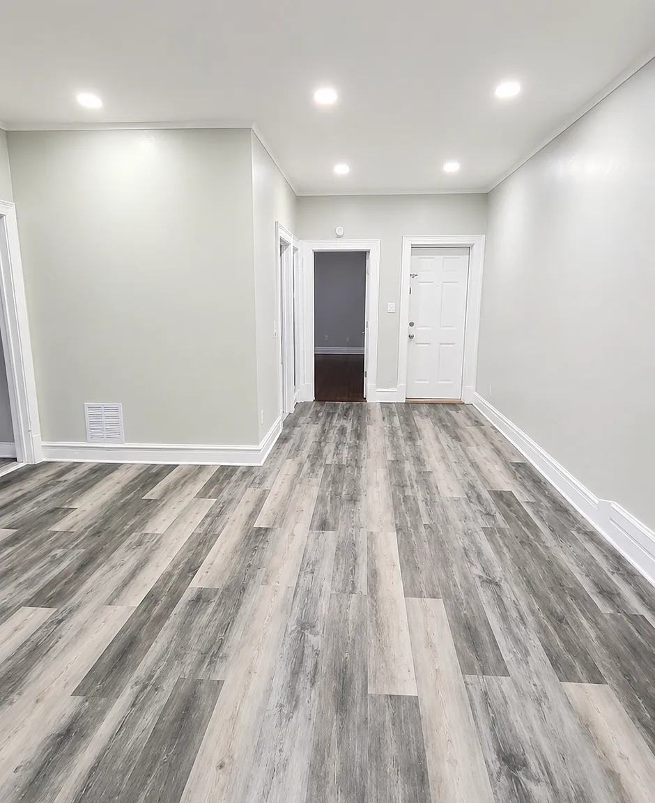 3 bed, 1.0 bath, 700 sqft, $1,850 — Photo 4