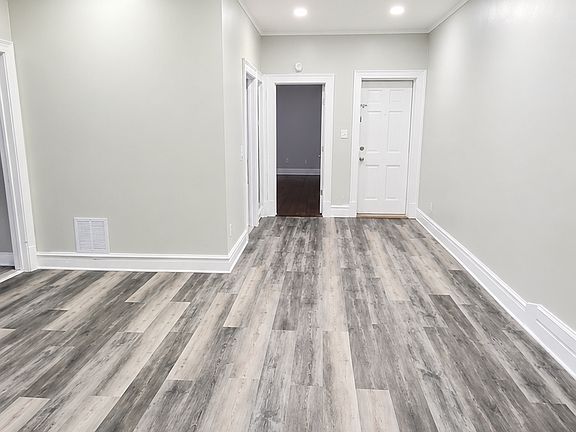 4th image of 103 4th Ave #405B
