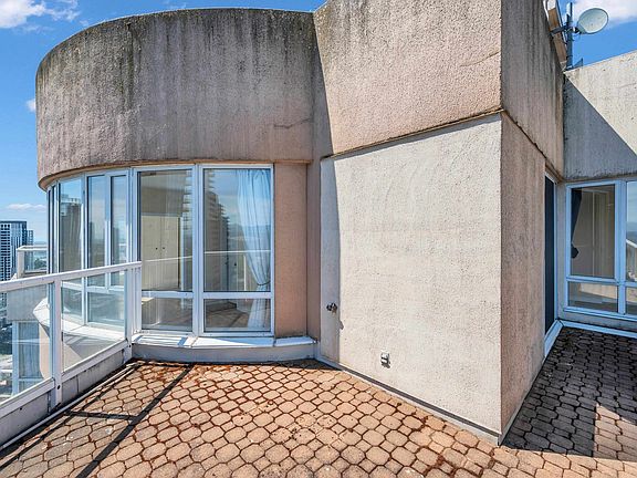 5th image of 6220 McKay Ave #2804