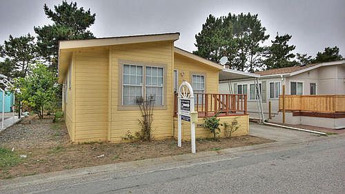 3rd image of 61 Shelter Ln
