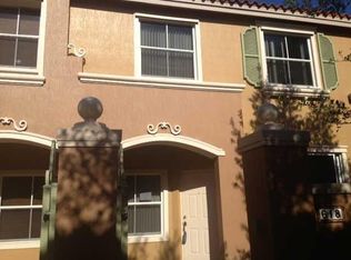 618 SW 106th Ave, Pembroke Pines, FL 33025