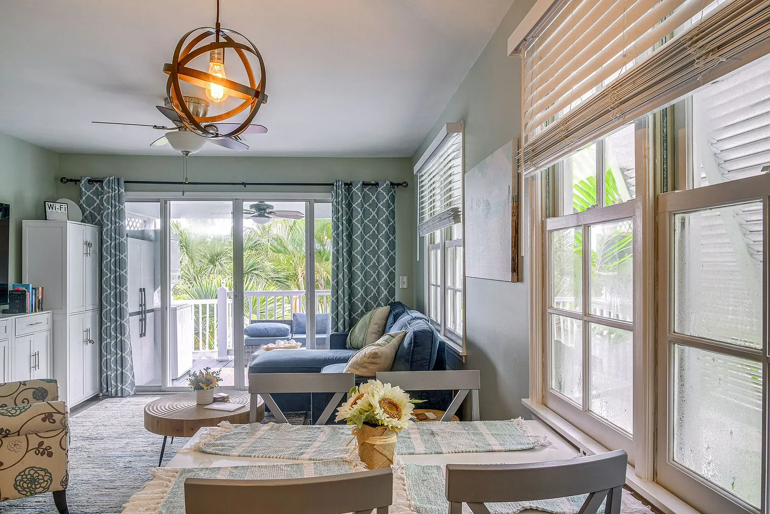 2 bed, 1.0 bath, 775 sqft, $6,617 — Photo 2