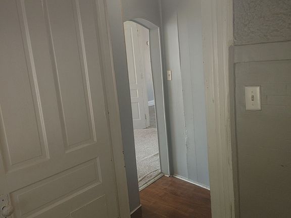 2nd image of 406 E Gilbert St APT 2