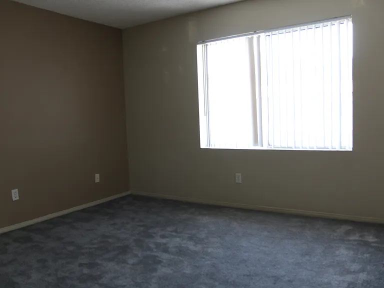 Saticoy Residences — Photo 9