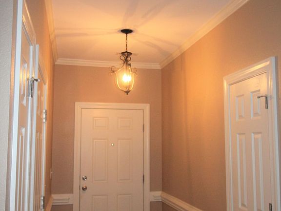 2nd image of 1948 A Cambria Dr