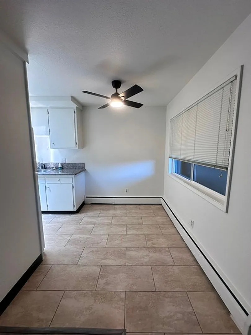 Union Manor Apartments — Photo 3