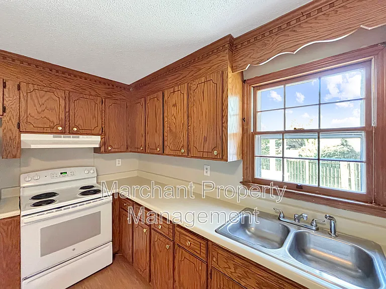 118 Creek Dr — Photo 8