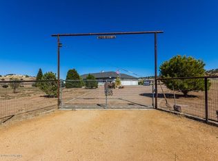 1180 E Oxbow Cir, Paulden, AZ 86334