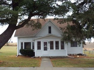 530 Commercial St, Strawberry Point, IA 52076