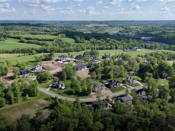 157 Woodford Dr, Evans City, PA 16033