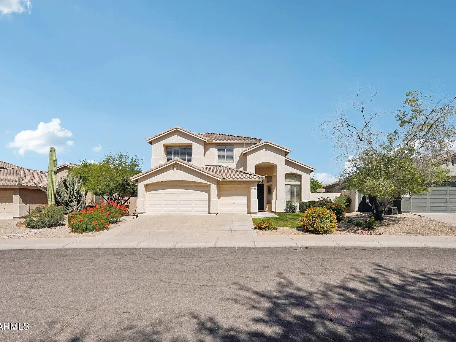 4 bed, 2.5 bath, 2441 sqft, $6,000 — Photo 1