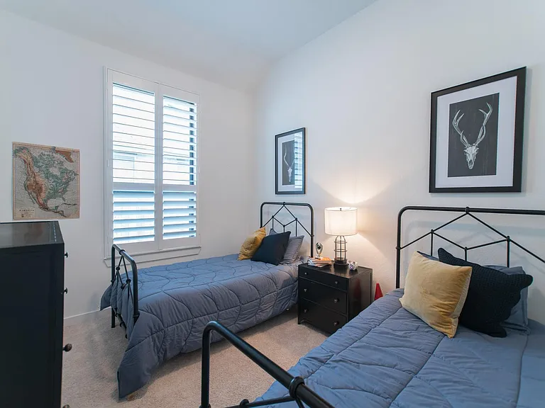 427 Boggy Belt Ln — Photo 34