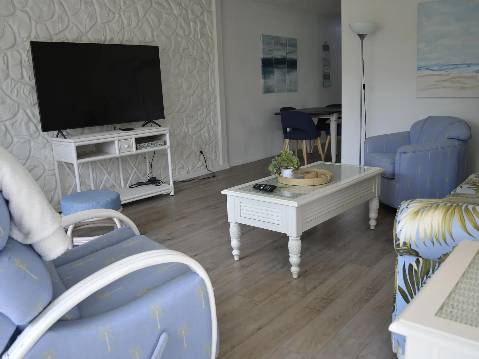 2 bed, 2.0 bath, 1064 sqft, $2,200 — Photo 3