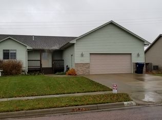 3128 S Harmony Ct, Sioux Falls, SD 57110