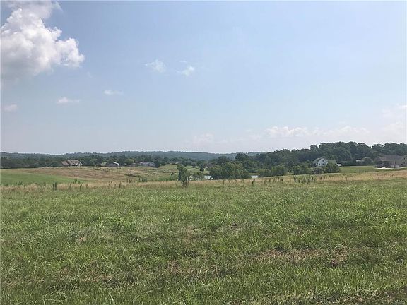 4th image of 11 Emerald Valley Ln