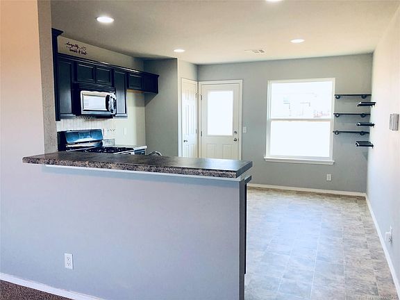 4th image of 23305 S Jewell Dr