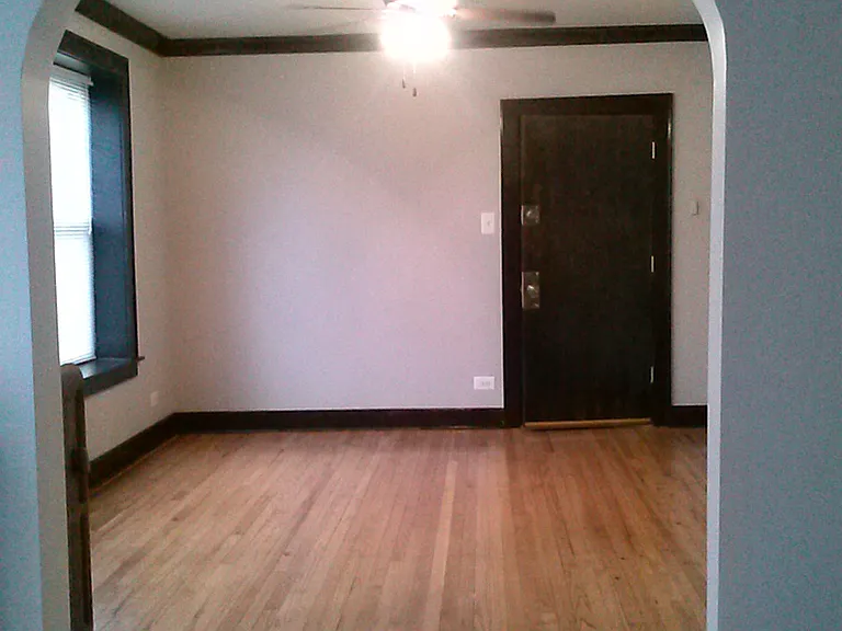 3119 N Karlov Ave #2 — Photo 4