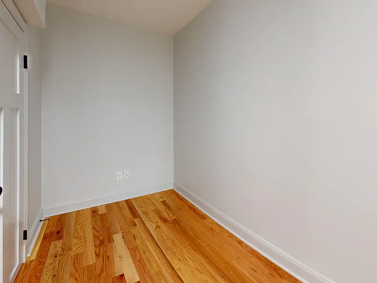 914 W 3rd St #1 — Photo 21
