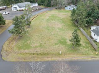 699 Weatherwax Dr NE, Ocean Shores, WA