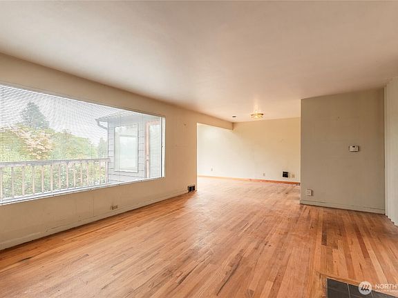 4th image of 7210 Seward Park Avenue S