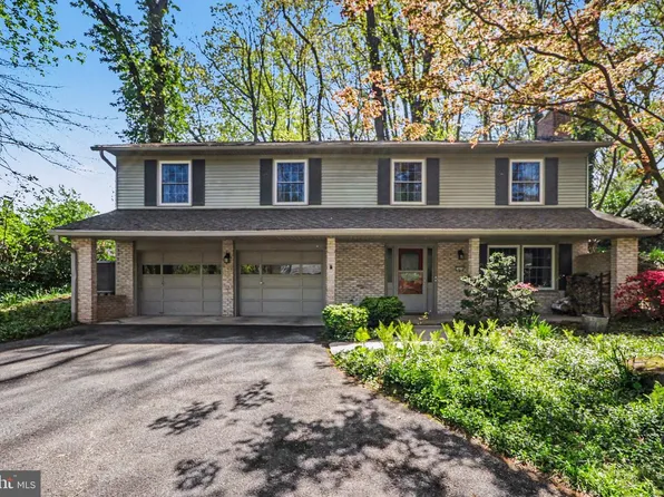 1416 Bradley Ave, Hummelstown, PA 17036
