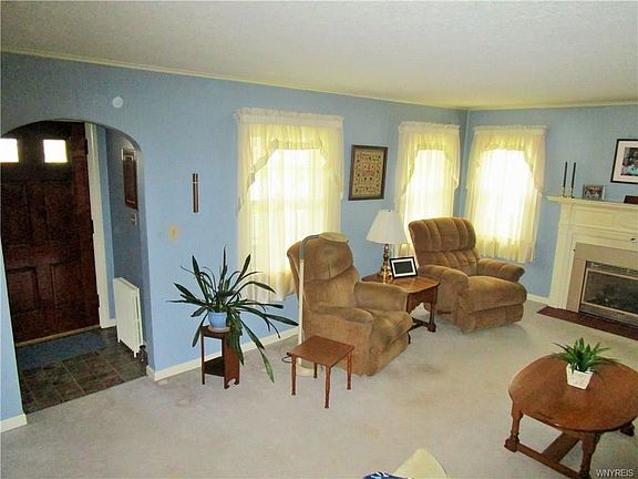 4th image of 76 Martha Pl