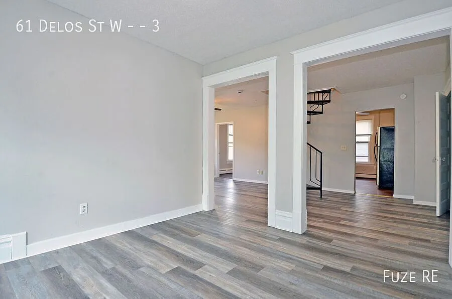 Spacious 4-Bedroom Upper-Level Unit Available Now in West St. Paul! — Photo 3