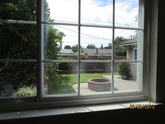 3rd image of 6539 Petit Ave