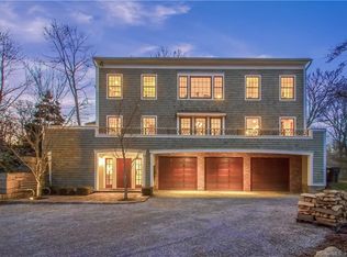 2 Sanborn Rd, Guilford, CT 06437