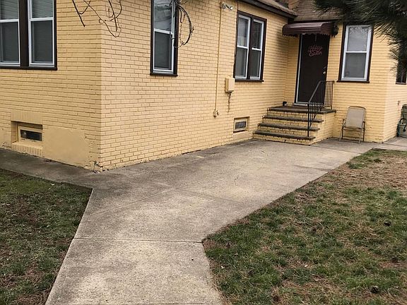 2nd image of 698 New Dorp Ln