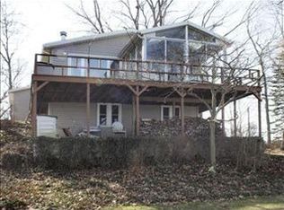 11142 Point Rd, Three Rivers, MI 49093