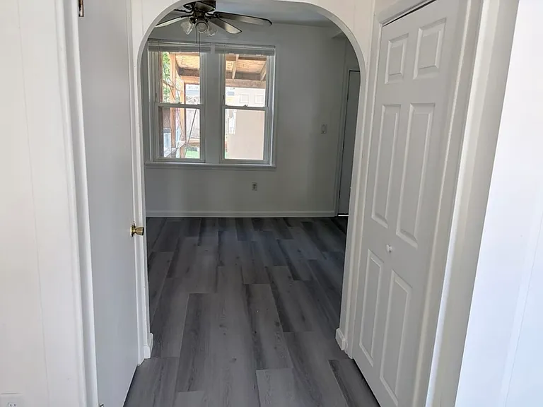 17 Walnut St — Photo 4