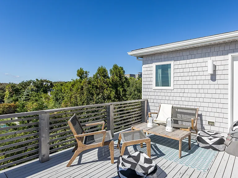 617 Old Montauk Hwy — Photo 12